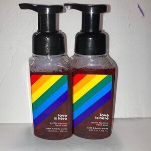 Bath & Body Works Gentle Foaming Hand Soap Love is in the Air Suntan 2 Pack NEW
